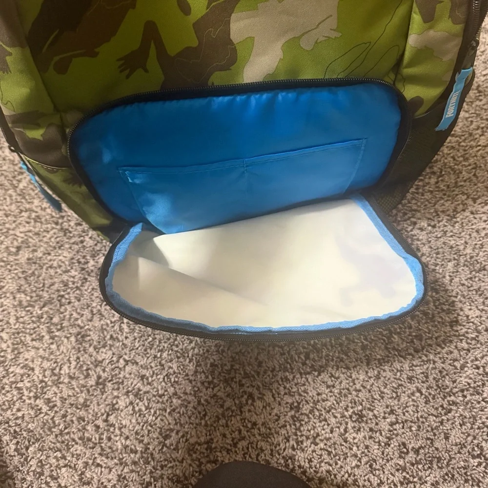 Fortnite‎ Backpack Kids Large Green Camo Excellent Loot Llama School Bag